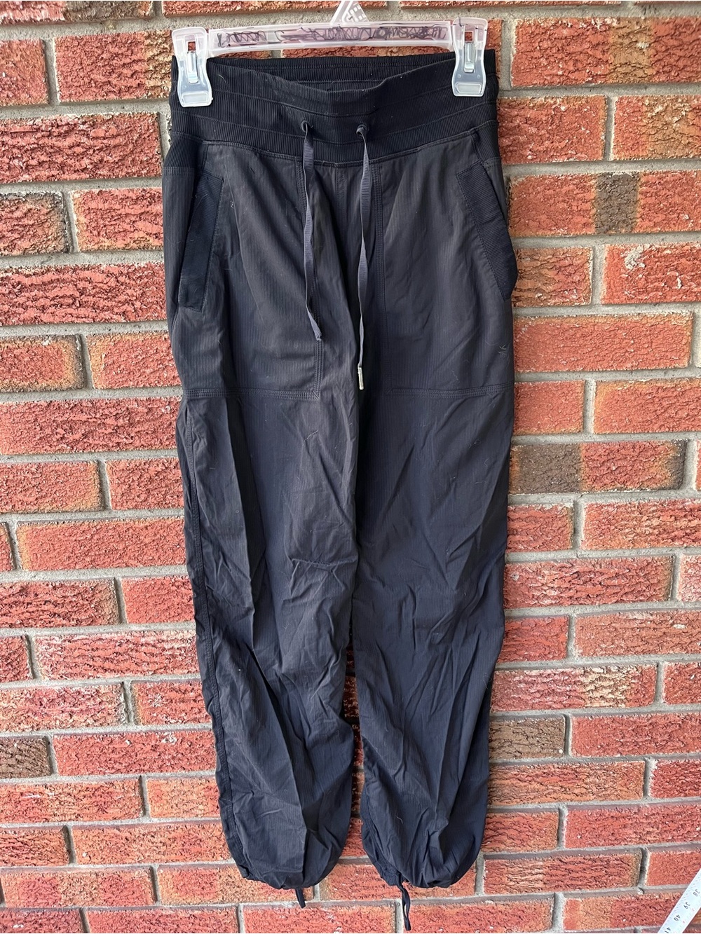 Lululemon women’s dance studio pants sz 
2 reg black
